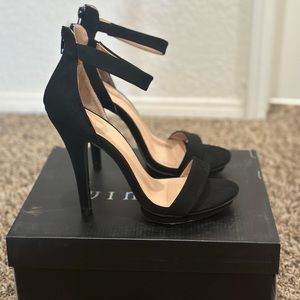 Windsor black heels worn only one time